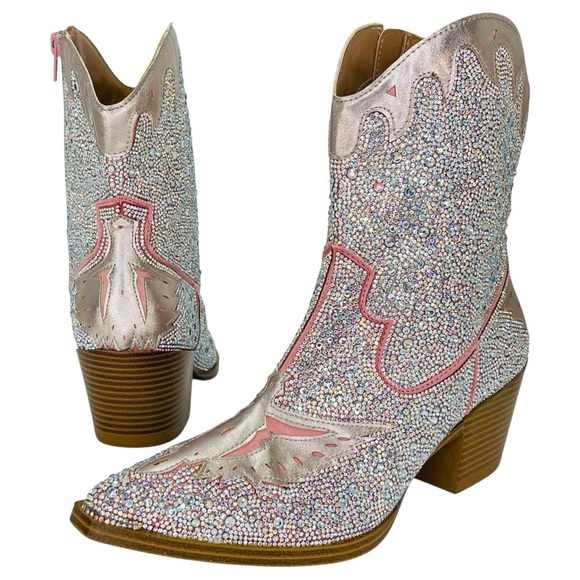 Wild Pair Lourdez Rhinestone Western Style Womens AnkleBoots Size 8.5M - Picture 12 of 14